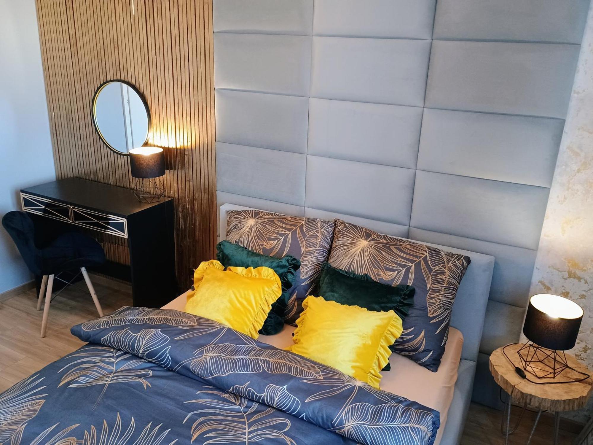 Apartament Em Krosno Buitenkant foto